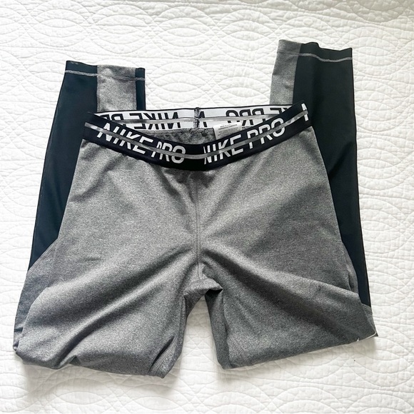 New Nike Pro Women's Black Mesh Gray Colorblock 7/8 Leggings Medium - Picture 3 of 6
